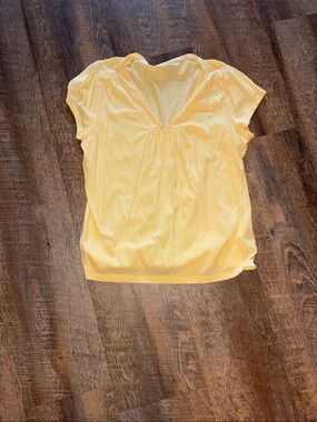 a.n.a Pale Yellow V-Neck Short Sleeve Blouse